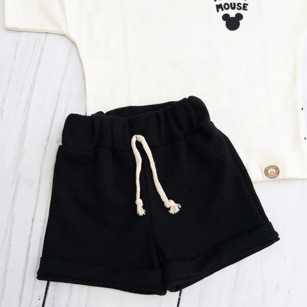 Conjunto Blusa + Shorts Mickey