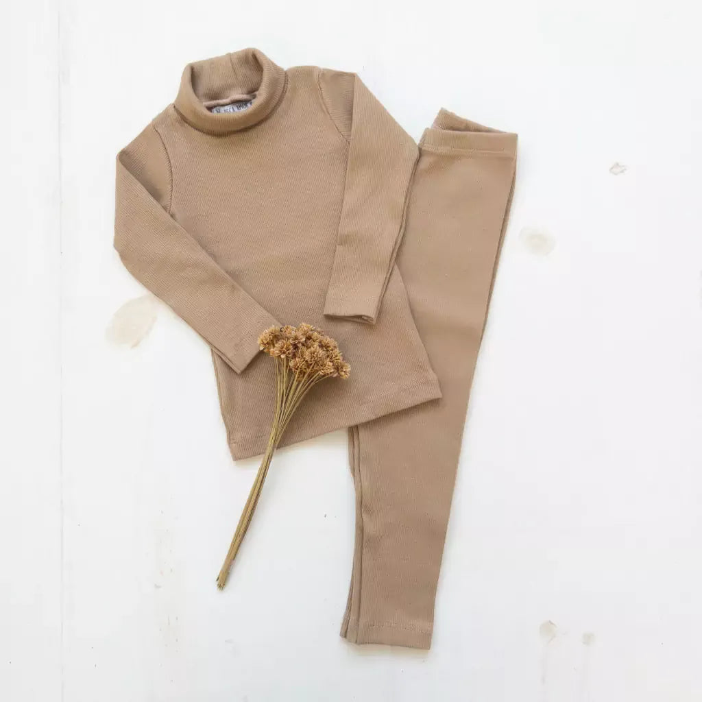 Conjunto Comfy Unissex marrom