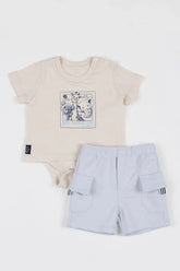 CONJUNTO BABY CAMISETA BODY MALHA 100% ALGODÃO COM ESTAMPA BICHOS E BERMUDA DE MOLETOM